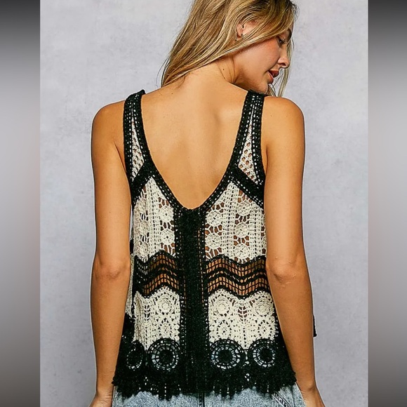 645. Scalloped crocheted knit sleeveless top black - Picture 4 of 4